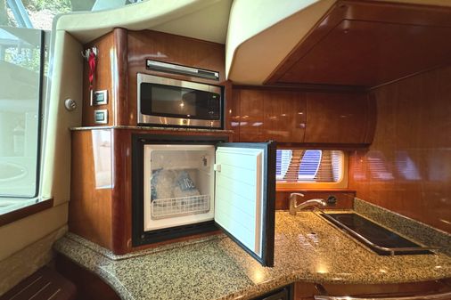 Sea Ray 38 Sundancer image