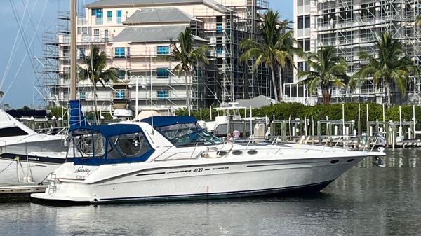 Sea Ray 400 Express Cruiser 