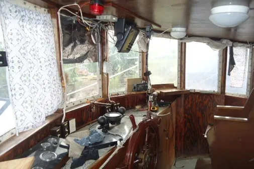 Commercial Shrimp Trawler image