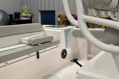 Sea Fox 248 Commander image