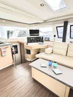 Fountaine Pajot Lucia 40 image