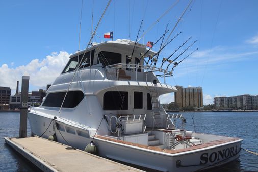 Hatteras 70 Convertible image