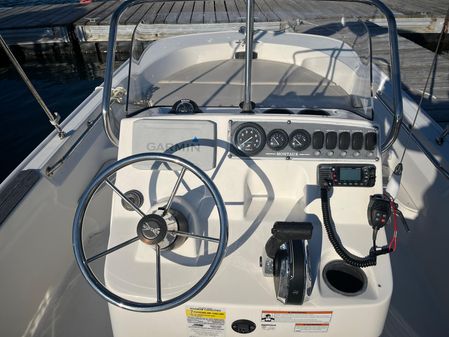 Boston-whaler 170-MONTAUK image