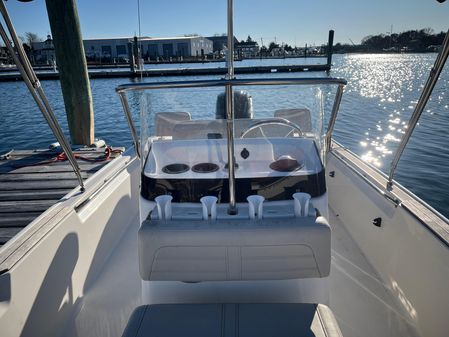 Boston-whaler 170-MONTAUK image