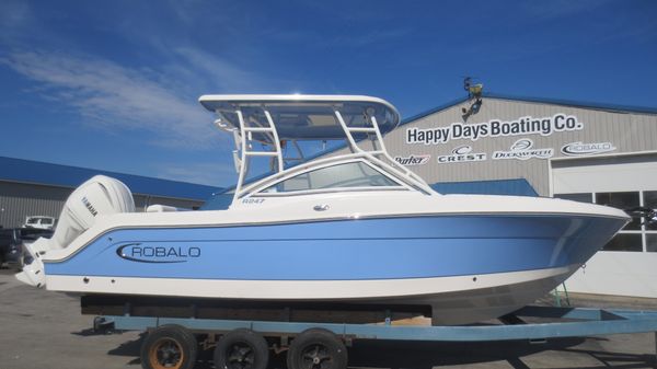 Robalo R247 Dual Console