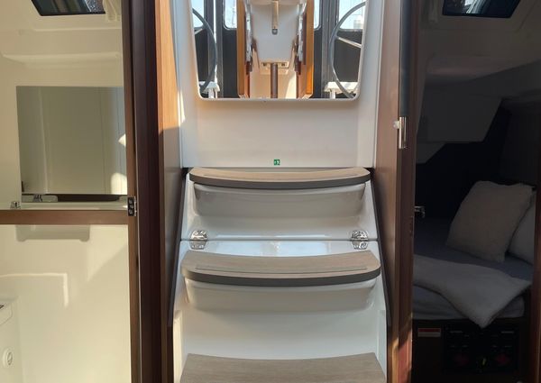 Beneteau Oceanis 38.1 image