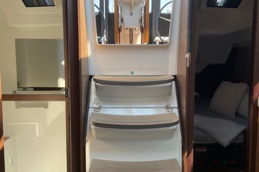 Beneteau Oceanis 38.1 image