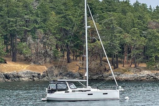 Beneteau Oceanis 38.1 image