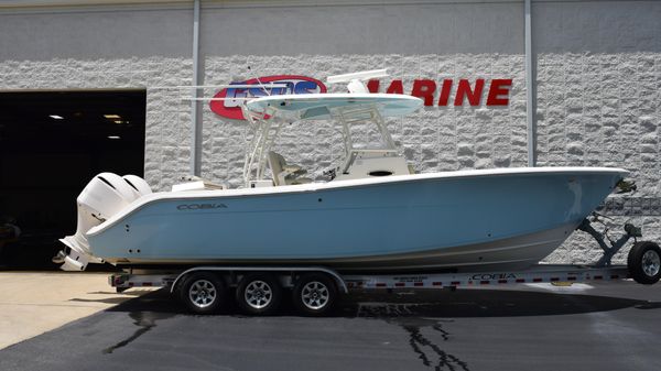 Cobia 296 Center Console