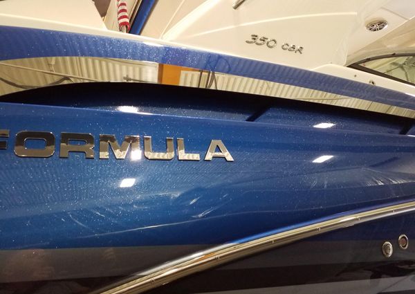 Formula 350-CROSSOVER-BOWRIDER image