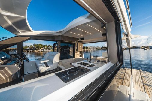 Galeon 410 HTC image