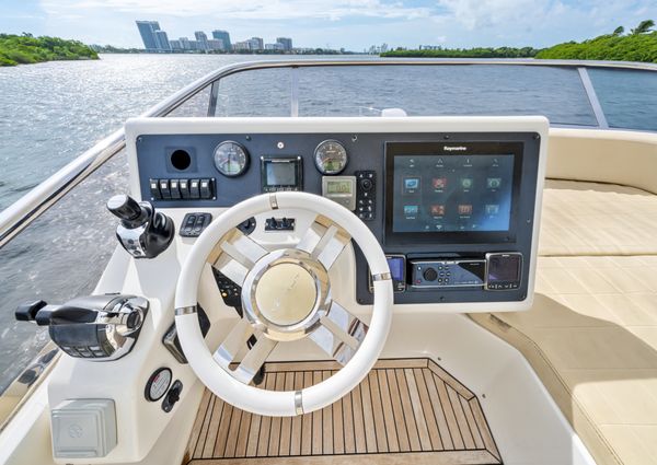 Azimut 54 Flybridge image