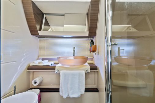 Azimut 54 Flybridge image