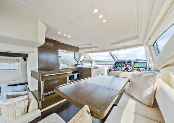 Azimut 54 Flybridge image