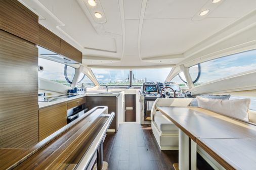 Azimut 54 Flybridge image