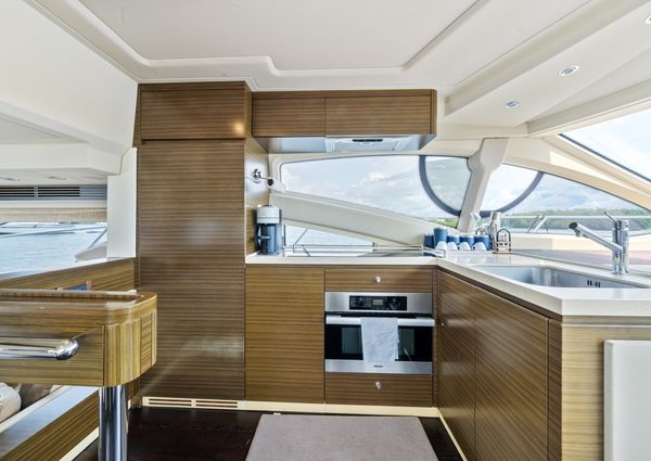 Azimut 54 Flybridge image