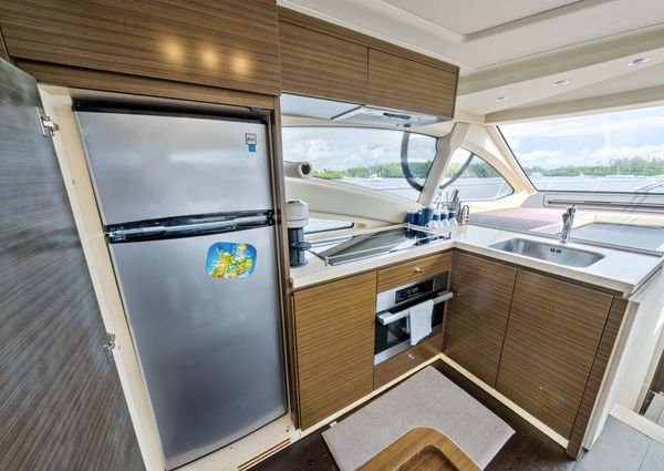 Azimut 54 Flybridge image