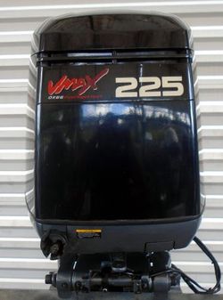 Yamaha VMax 225HP 20