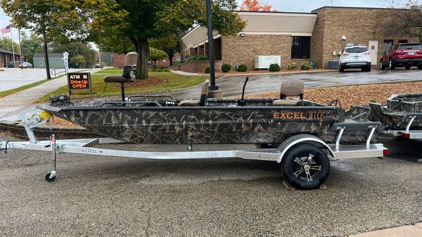 Excel 1860 Shallow Water F4