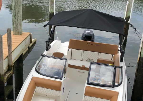 Bayliner DX-2000 image