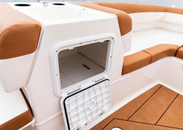 Bayliner DX-2000 image