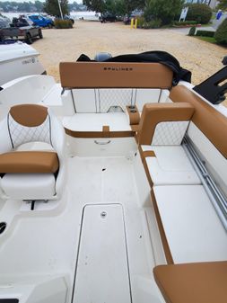 Bayliner DX-2000 image