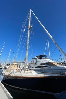 Hinckley Bermuda 40, MK III Sloop image