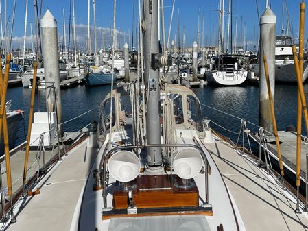 Hinckley Bermuda 40, MK III Sloop image