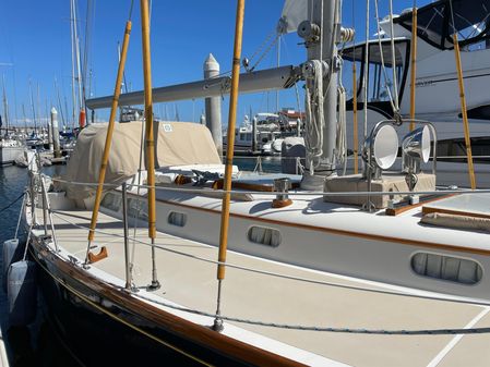 Hinckley Bermuda 40, MK III Sloop image