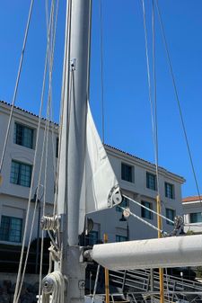 Hinckley Bermuda 40, MK III Sloop image