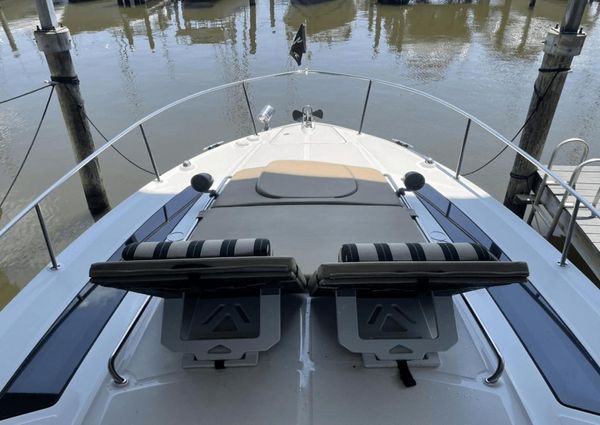 Sea Ray 350 Sundancer image