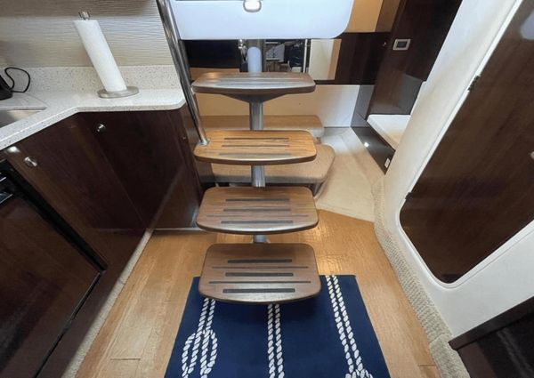 Sea Ray 350 Sundancer image