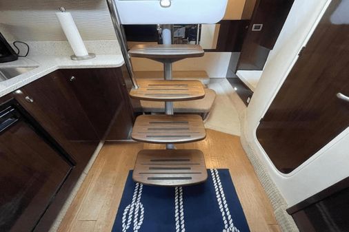 Sea Ray 350 Sundancer image