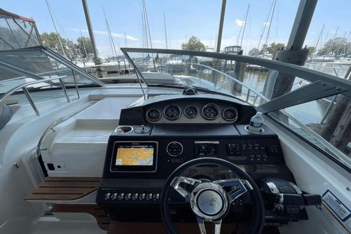 Sea Ray 350 Sundancer image