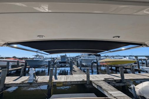 Sea Ray 350 Sundancer image