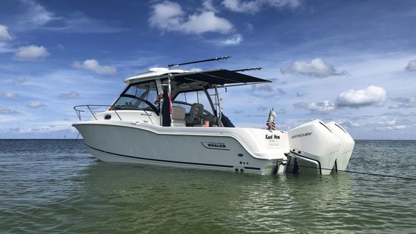 Boston Whaler 285 Conquest 