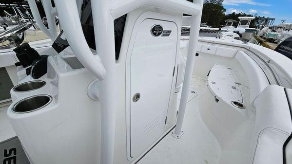 Sea-pro 222-CENTER-CONSOLE image