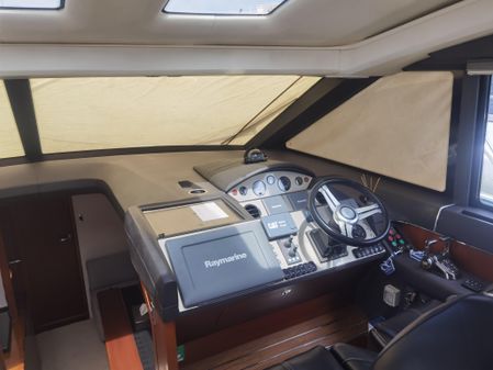 Princess Yachts V52 image