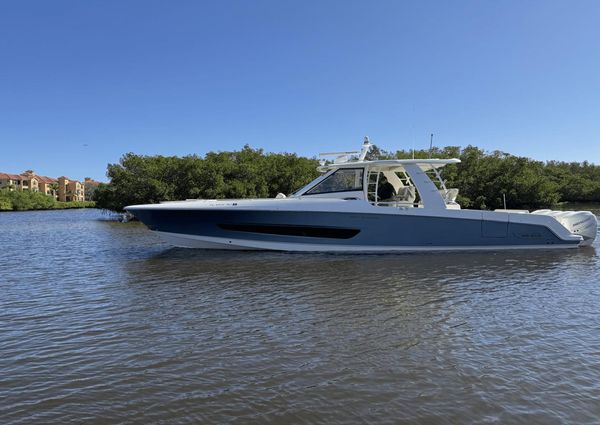 Boston Whaler 420 Outrage image