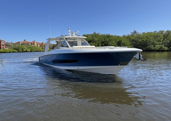 Boston Whaler 420 Outrage image