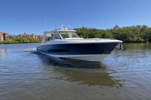 Boston Whaler 420 Outrage image