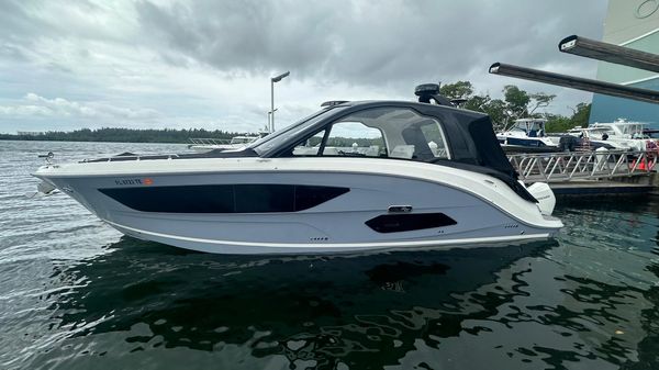 Sea Ray 370 OB 