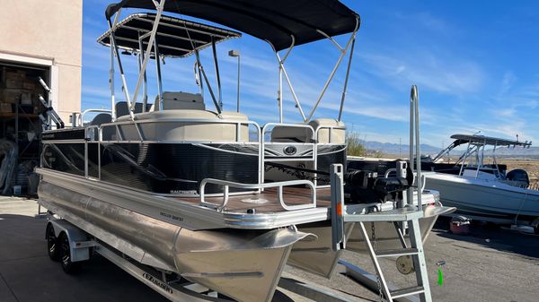 Qwest 822 Pro Fish & Cruise