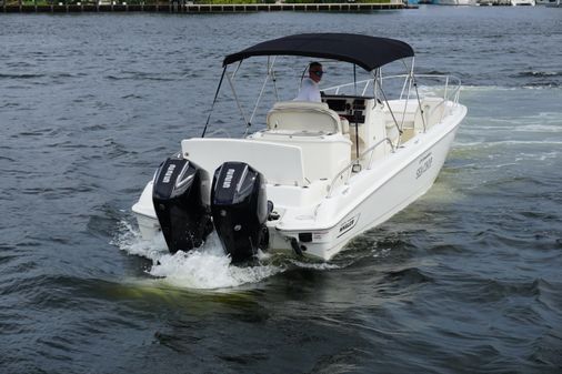 Boston Whaler 270 Dauntless image