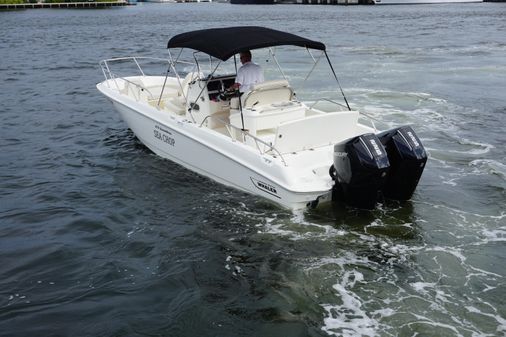 Boston Whaler 270 Dauntless image