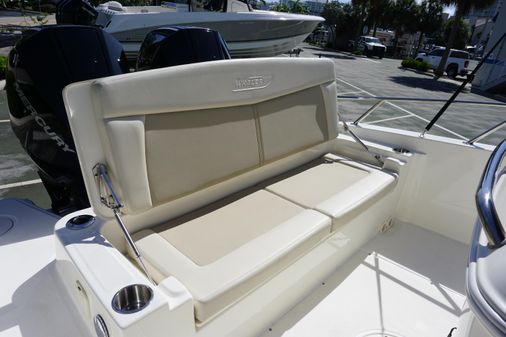 Boston Whaler 270 Dauntless image