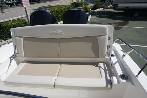 Boston Whaler 270 Dauntless image