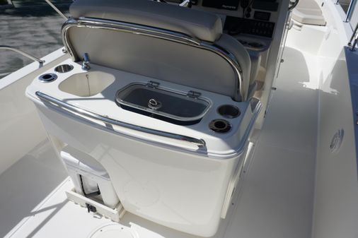 Boston Whaler 270 Dauntless image