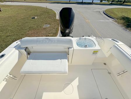 Cobia 237-CENTER-CONSOLE image