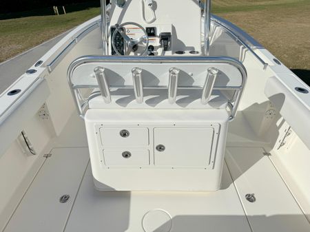 Cobia 237-CENTER-CONSOLE image